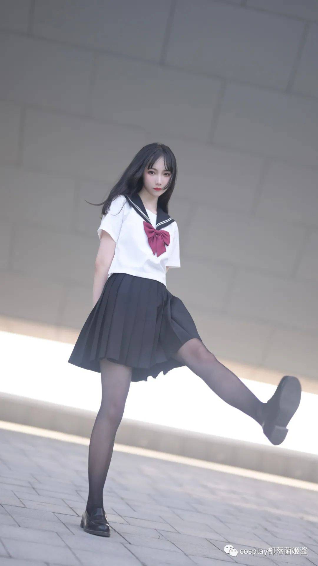镜子女孩攻略(镜子女孩画图片大全)
